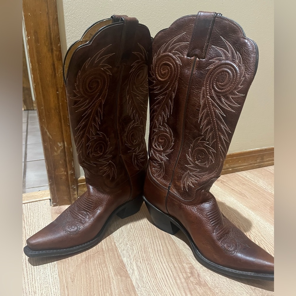 Justin Ladies Fashion Western  Size 7 1/2